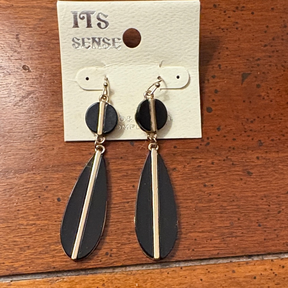 Black and Gold Teardrop Earrings